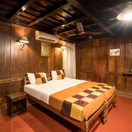 Emerald Isle Alappuzha Exterior foto