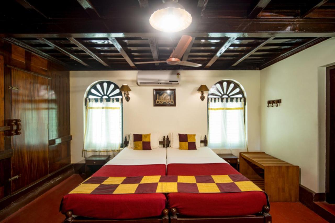 Emerald Isle Alappuzha Exterior foto
